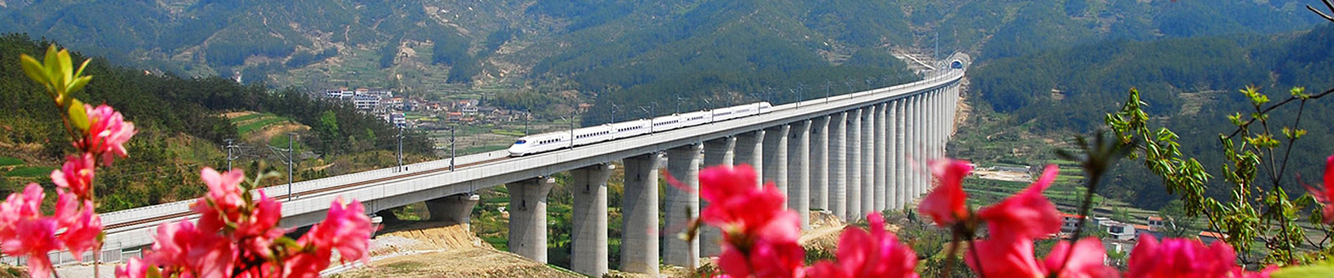 <strong>客戶滿意，員工滿意，社會滿意！</strong>